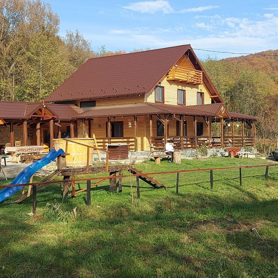 Cabana Lunca Târgu Neamț Eksteriør billede